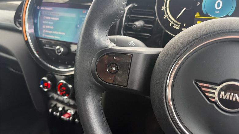 MINI Hatchback 1.5 Cooper Classic 5dr Auto Petrol Hatchback